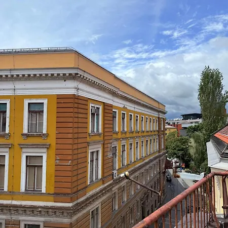 Center - Vjecna Vatra * Sarajevo